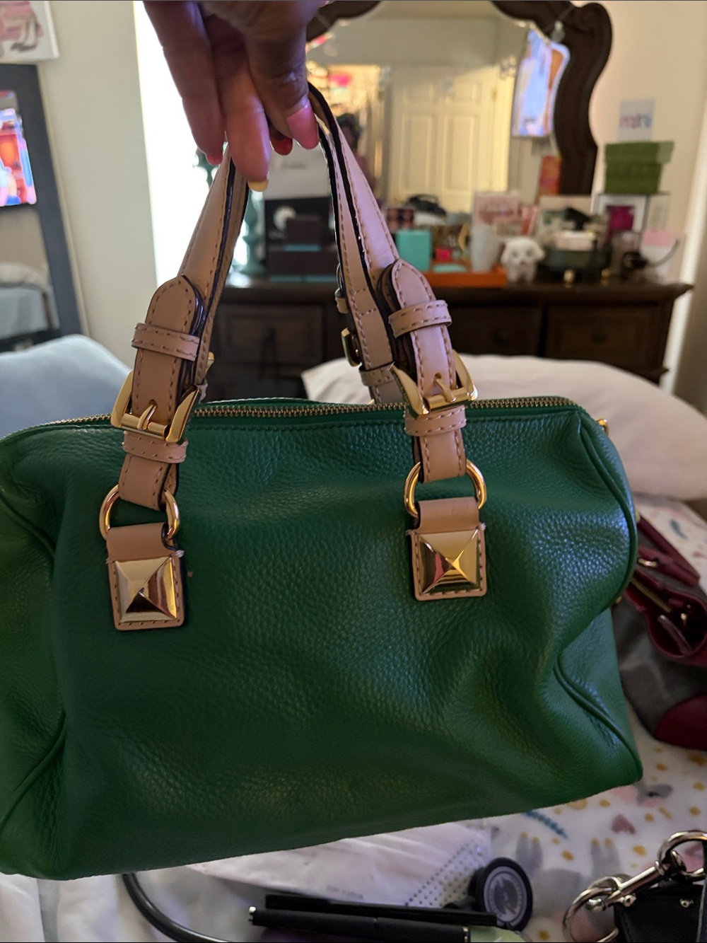Michael Kors Green Leather Satchel with Beige Trim - Picture 4 of 15
